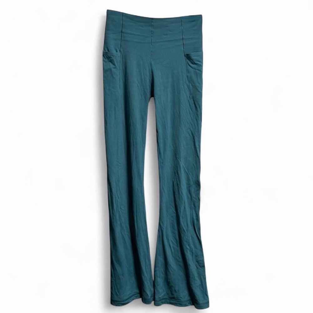OFFLINE by Aerie Bootcut Leggings w/ Pockets Size M Short 28” Forest Green
